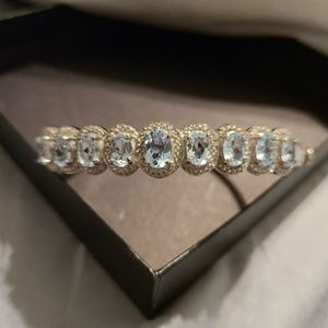 Stainless steel and aquamarine bangle